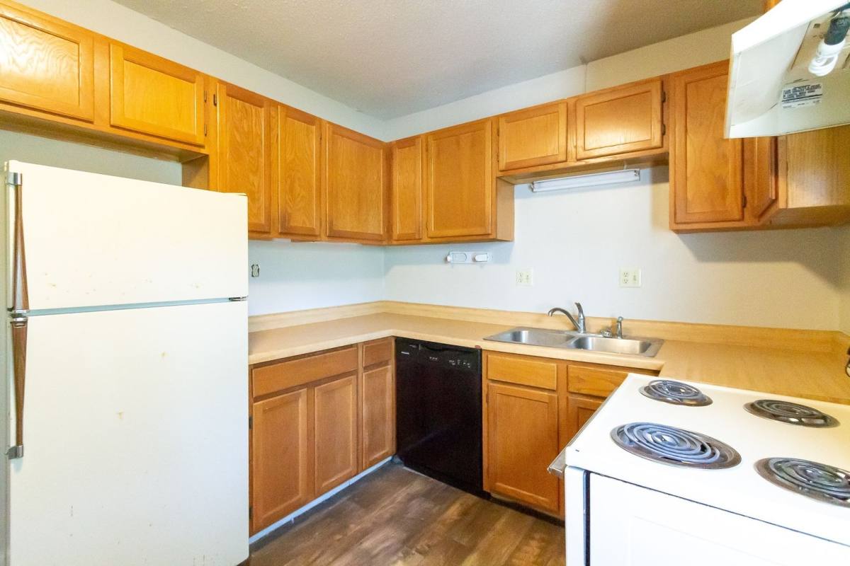Apartment for rent at 1407 W Jackson St, Muncie, IN 47303