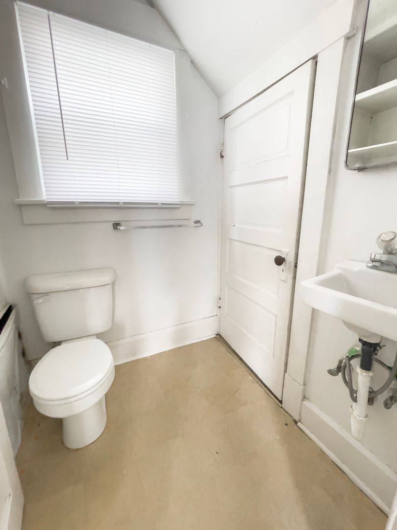 House for rent at 1926 W Jackson St, Muncie, IN 47303