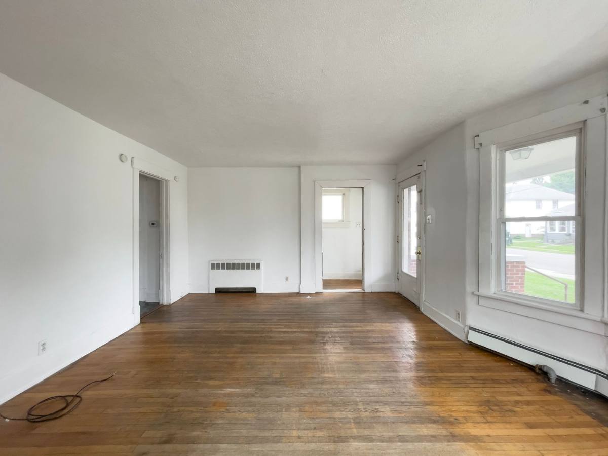 House for rent at 1926 W Jackson St, Muncie, IN 47303