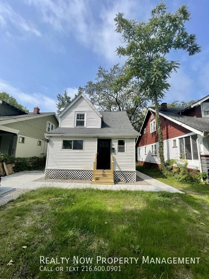 Apartment for rent at 3558 E 139th St, Cleveland, OH 44120