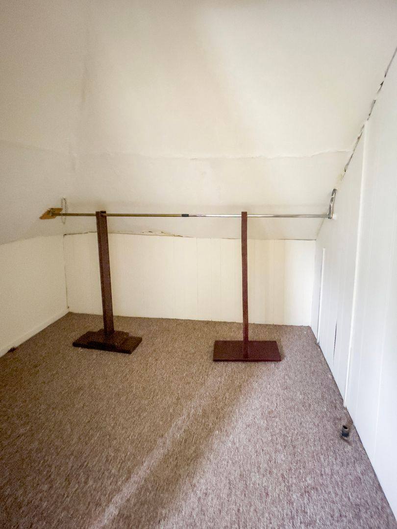 Apartment for rent at 826 W Ashland Ave, Muncie, IN 47303