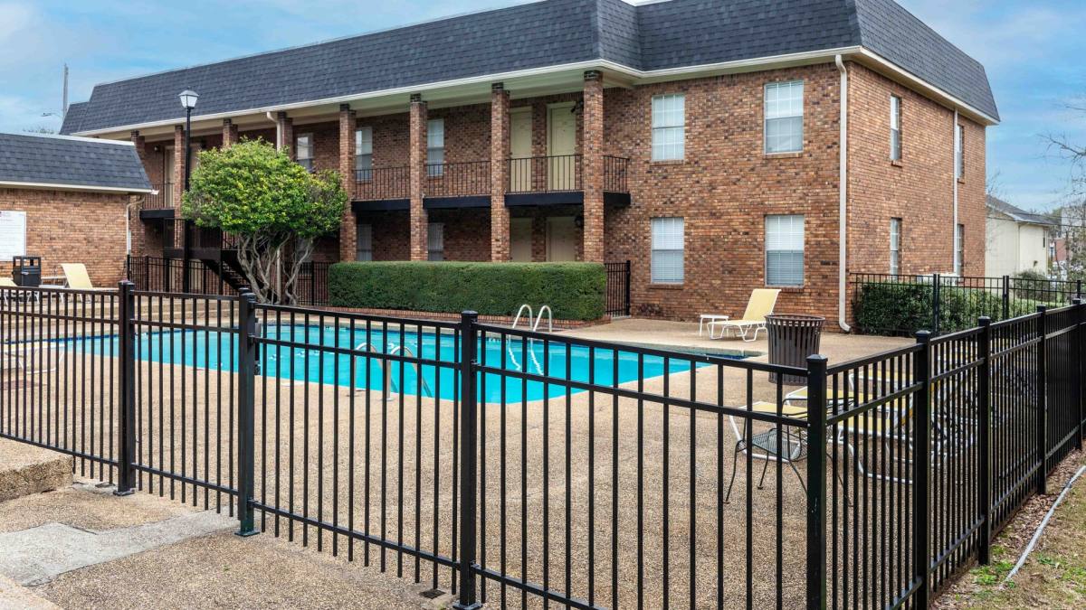 Apartment for rent at 3202 Pearl St, Hattiesburg, MS 39401