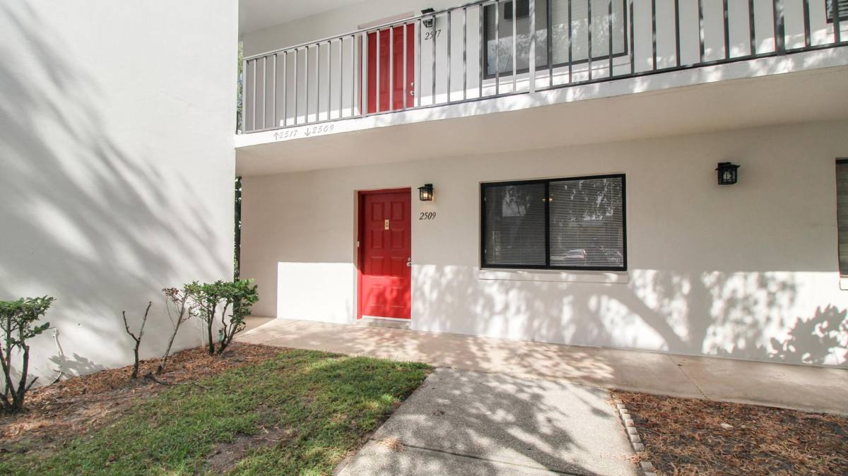 Condo for rent at 2509 Oak Park Way, Orlando, FL 32822