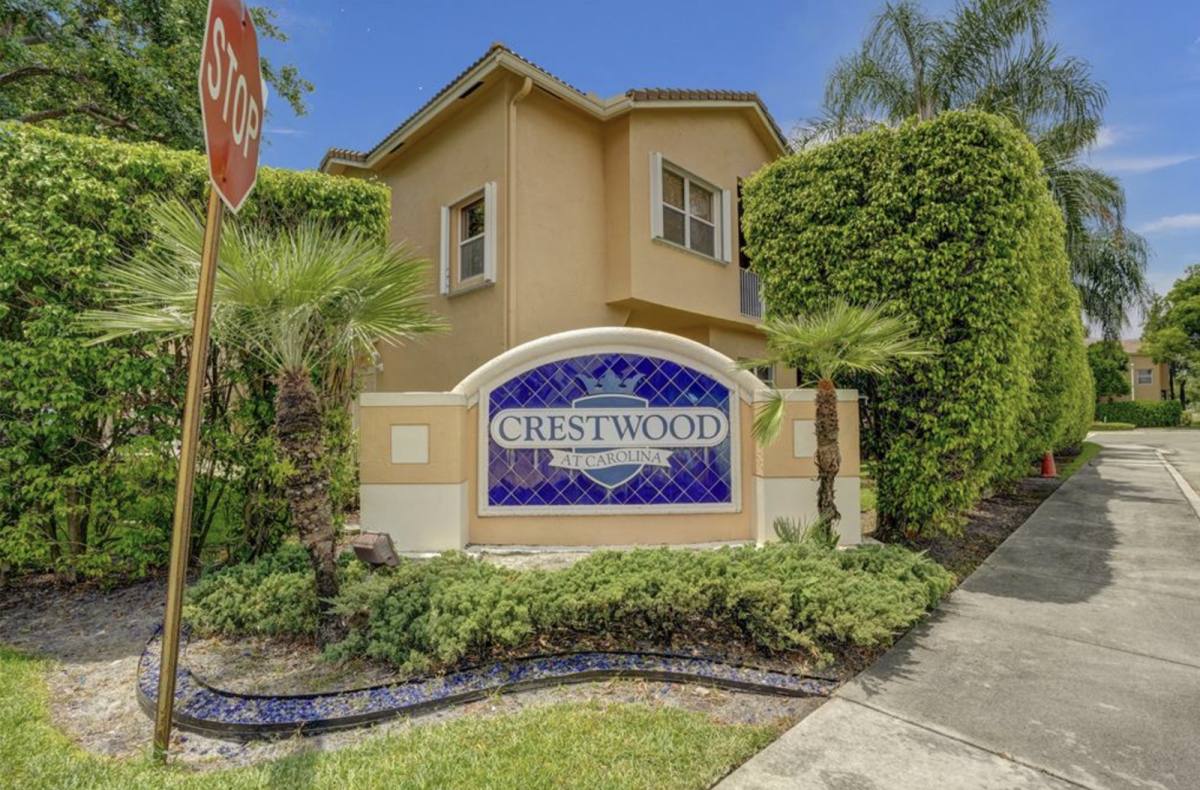 Townhouse for rent at 2938 Crestwood Terrace, Pompano Beach, FL 33063