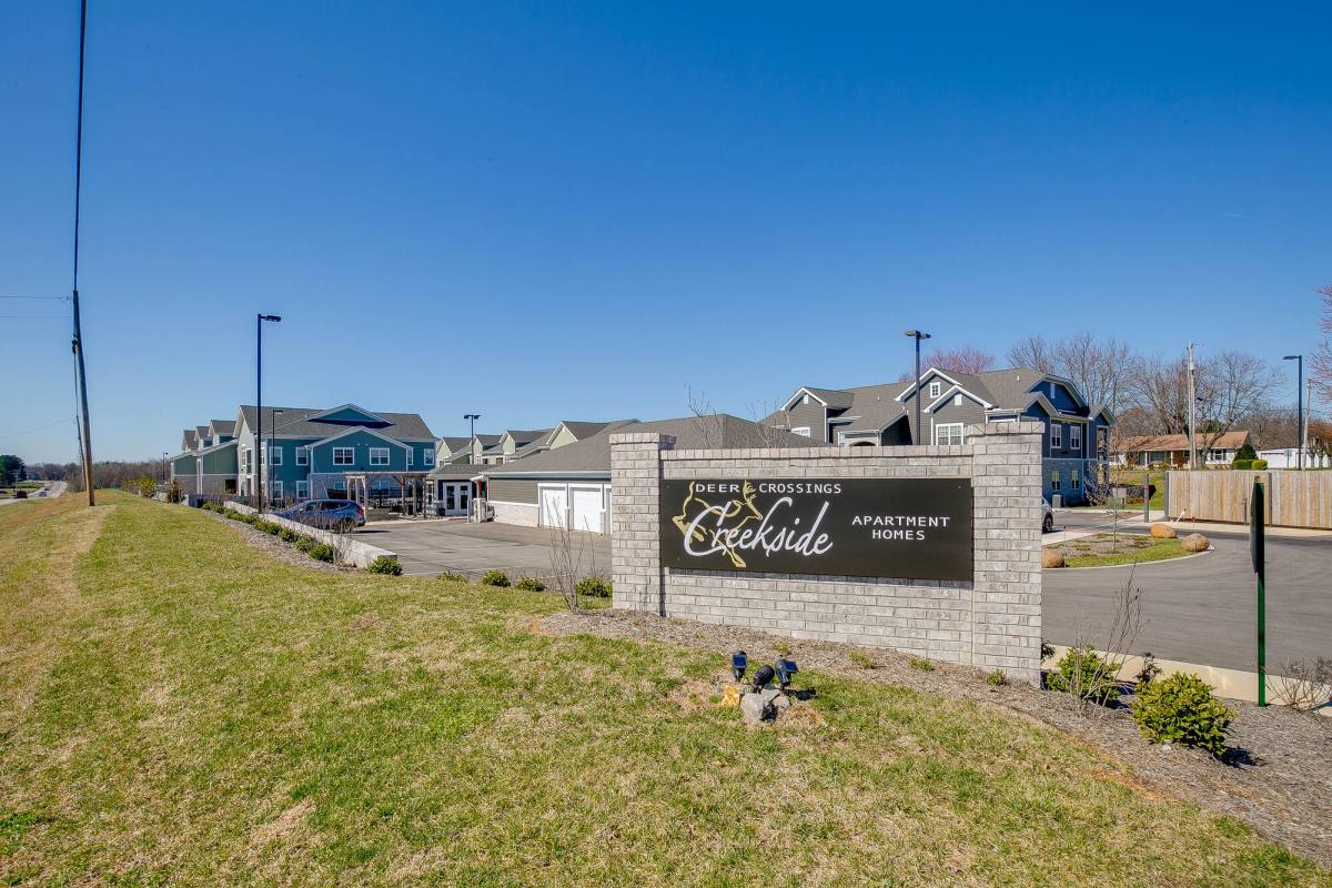 Apartment for rent at Creekside at Deer Crossings, 2773 Highway 31 W, White House, TN 37188