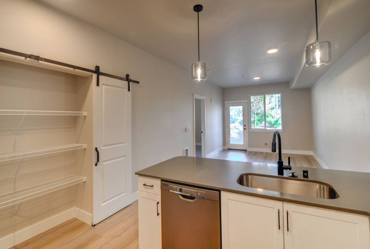 Apartment for rent at 13850 SE 180th St, Renton, WA 98058