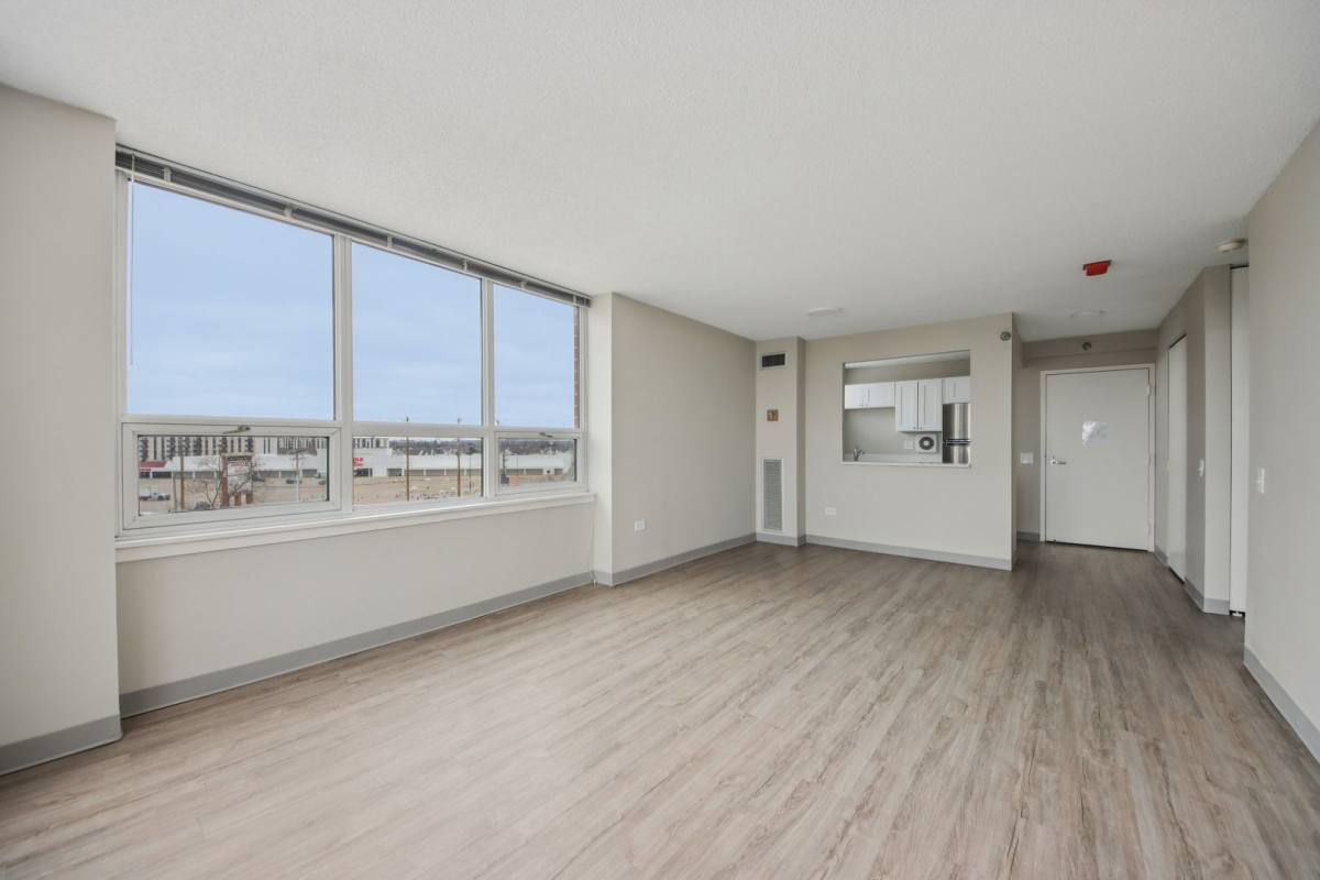 Apartment for rent at 8975 W Golf Rd, Niles, IL 60714