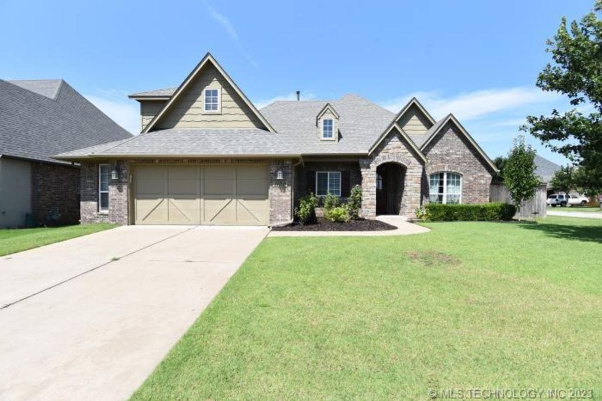 House for rent at 1100 S Laurel Ave, Broken Arrow, OK 74012