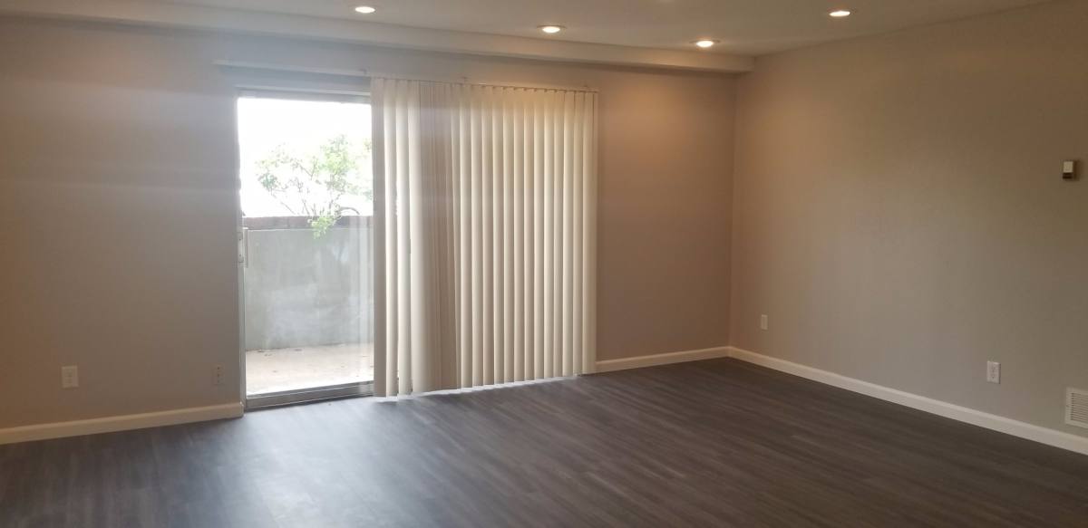 Apartment for rent at 1010 E Elm St, Springfield, MO 65806