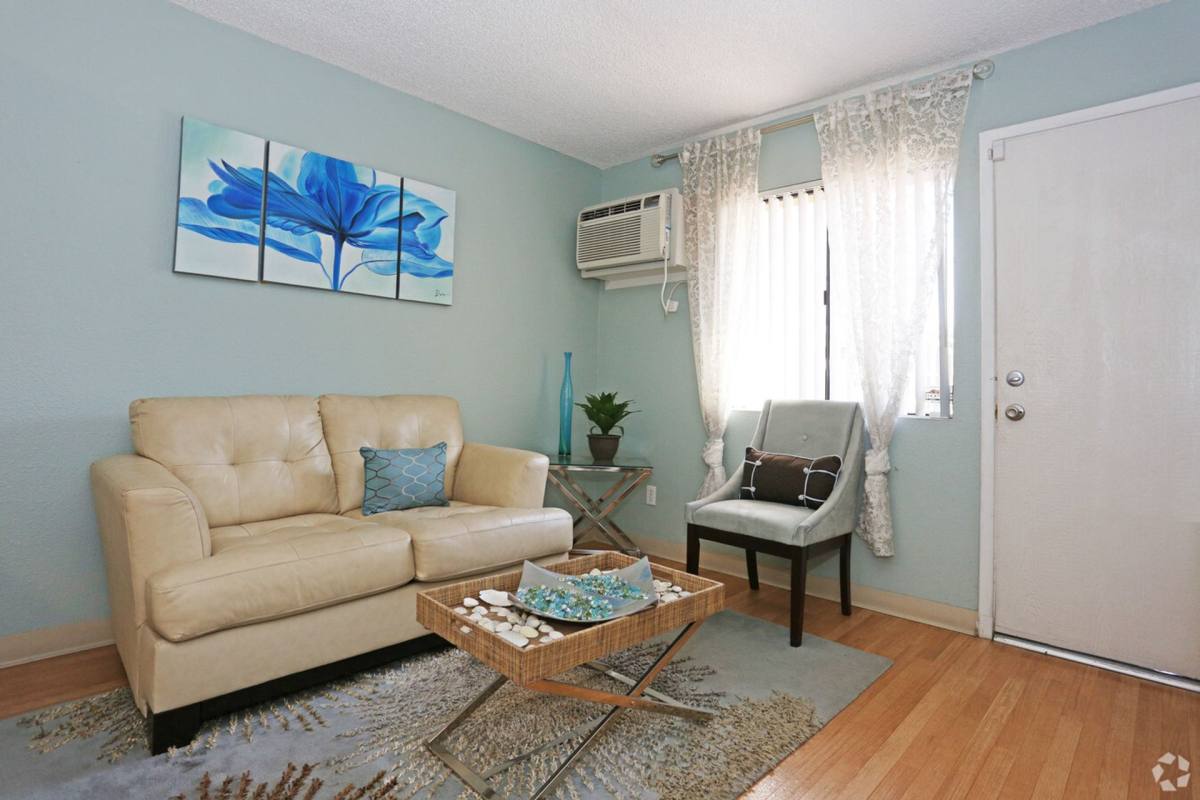 Apartment for rent at 7151 W Indian School Rd, Phoenix, AZ 85033