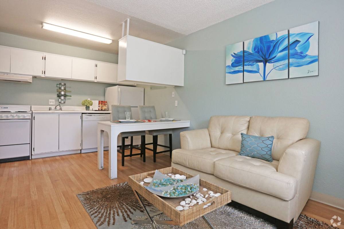 Apartment for rent at 7151 W Indian School Rd, Phoenix, AZ 85033