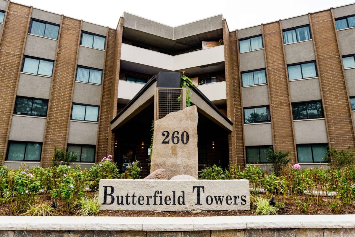 Apartment for rent at 260 E Butterfield Rd, Elmhurst, IL 60126