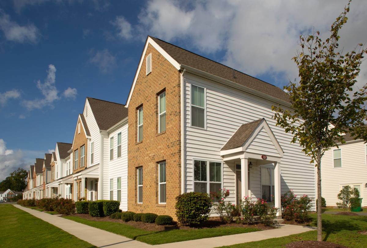 Townhouse for rent at 101 Cheshire St, Yorktown, VA 23692