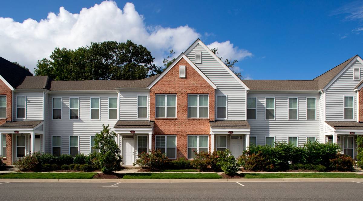 Townhouse for rent at 101 Cheshire St, Yorktown, VA 23692