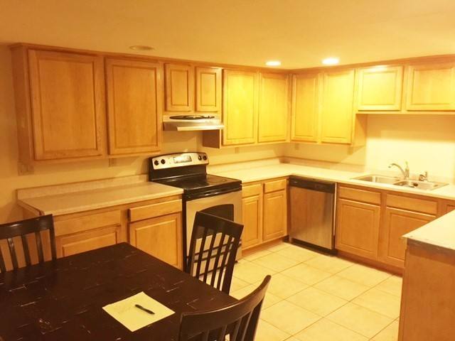 Apartment for rent at 107 S Wright, Champaign, IL 61820