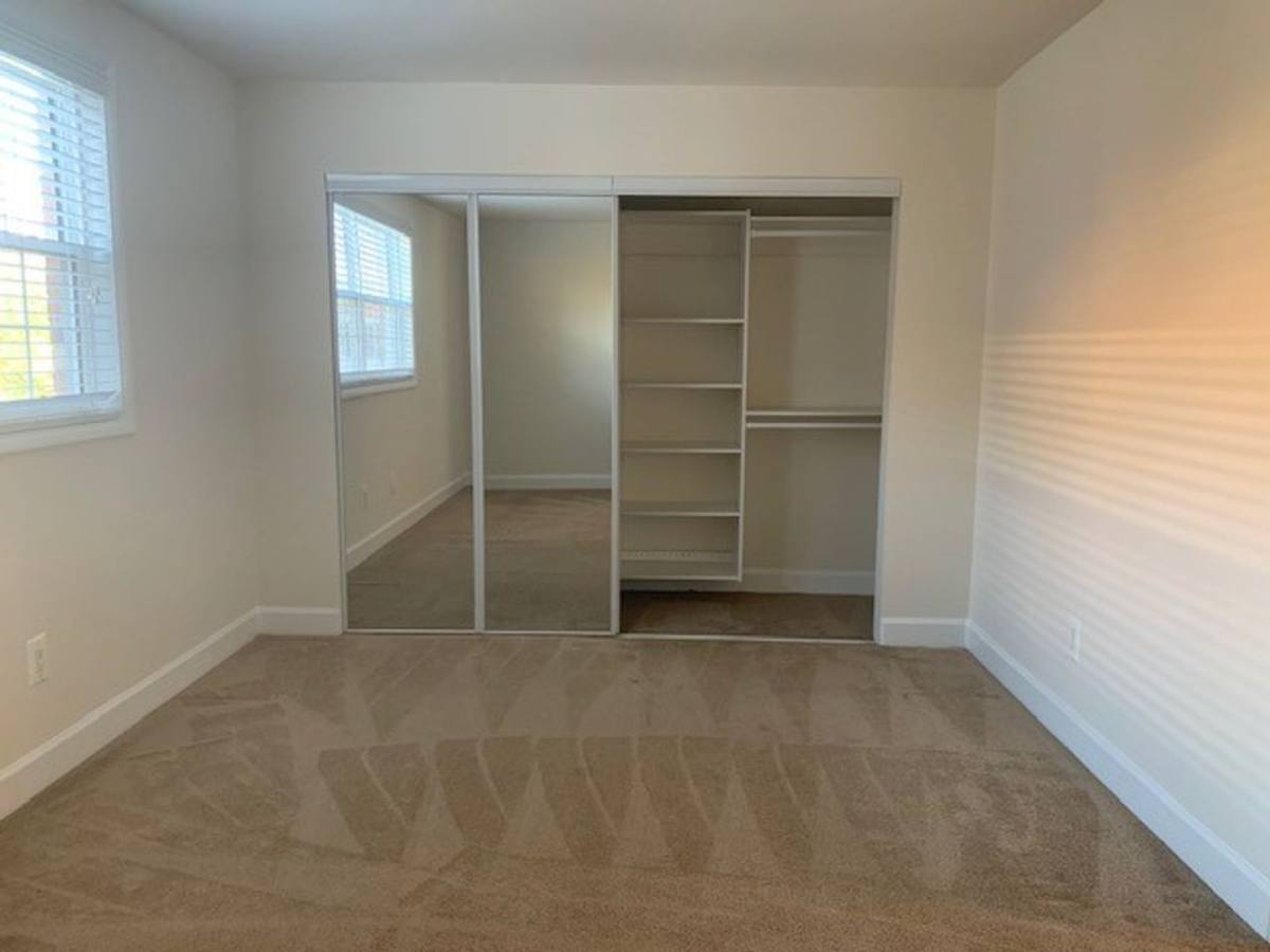 Apartment for rent at 5301 Randolph Rd, Rockville, MD 20852