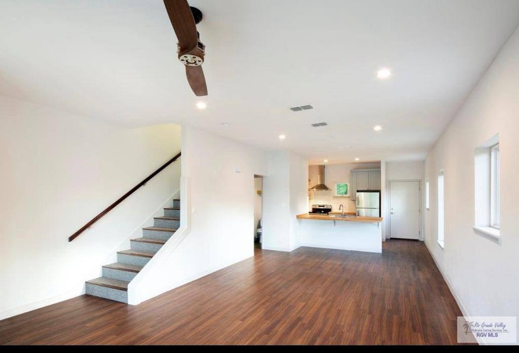 Townhouse for rent at 1226 Lakeside Blvd, Brownsville, TX 78520