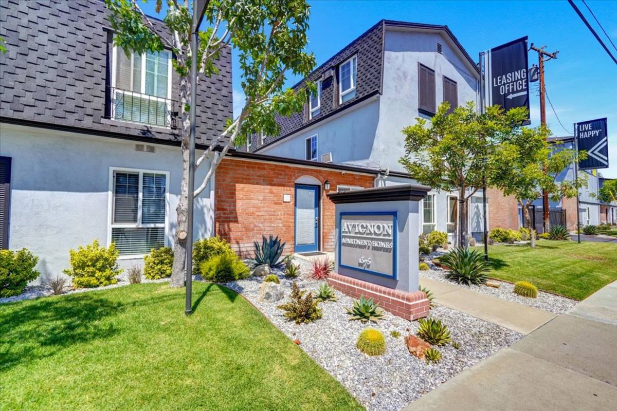 Townhouse for rent at 1375 W Valencia Dr, Fullerton, CA 92833