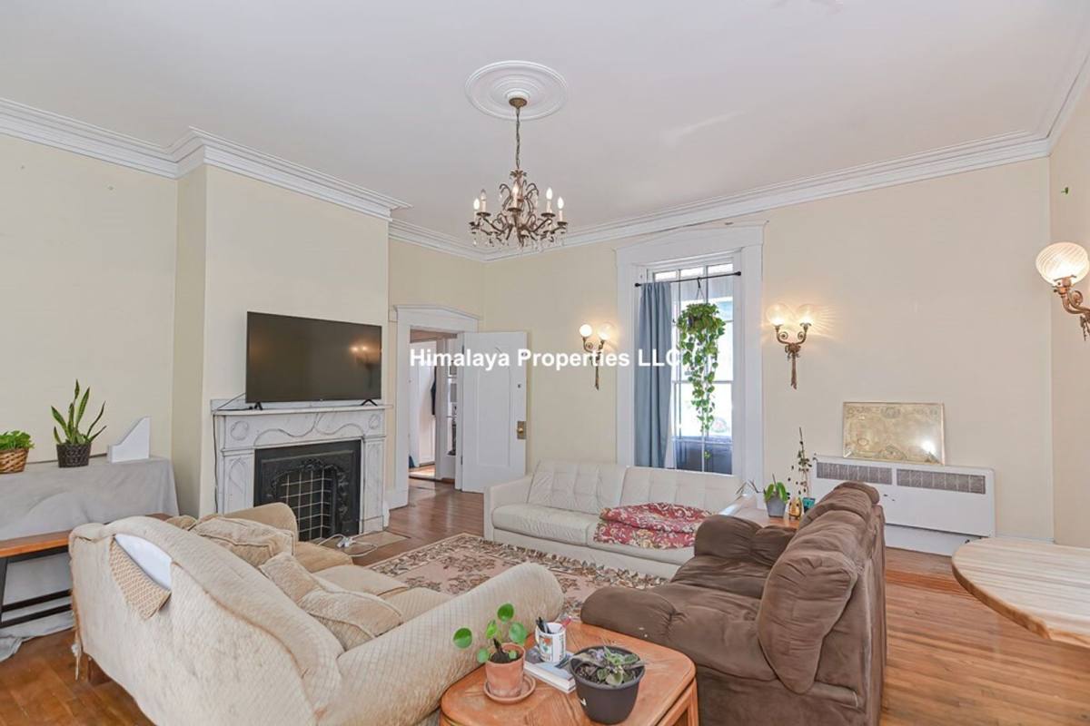 House for rent at 137 Hillside St #139A, Roxbury Crossing, MA 02120