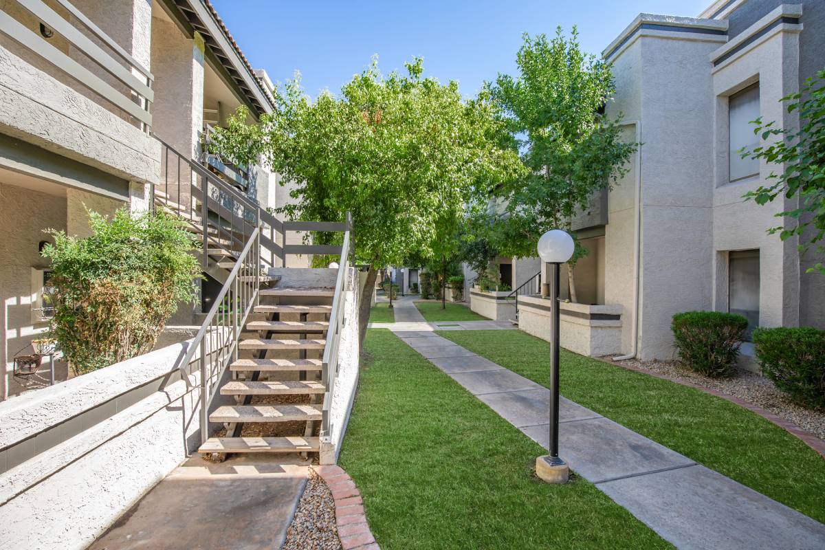 Apartment for rent at 80 W Maryland Ave, Phoenix, AZ 85013