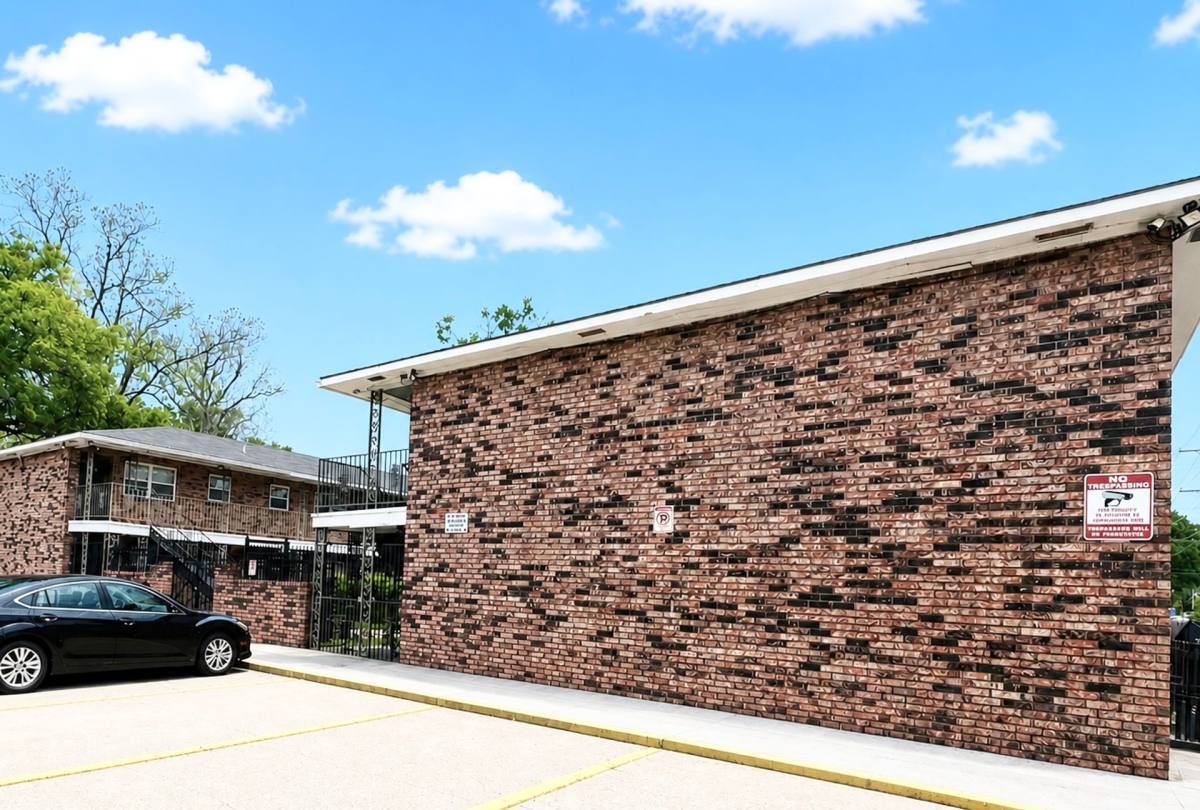 Apartment for rent at 2875 Iowa St, Baton Rouge, LA 70802