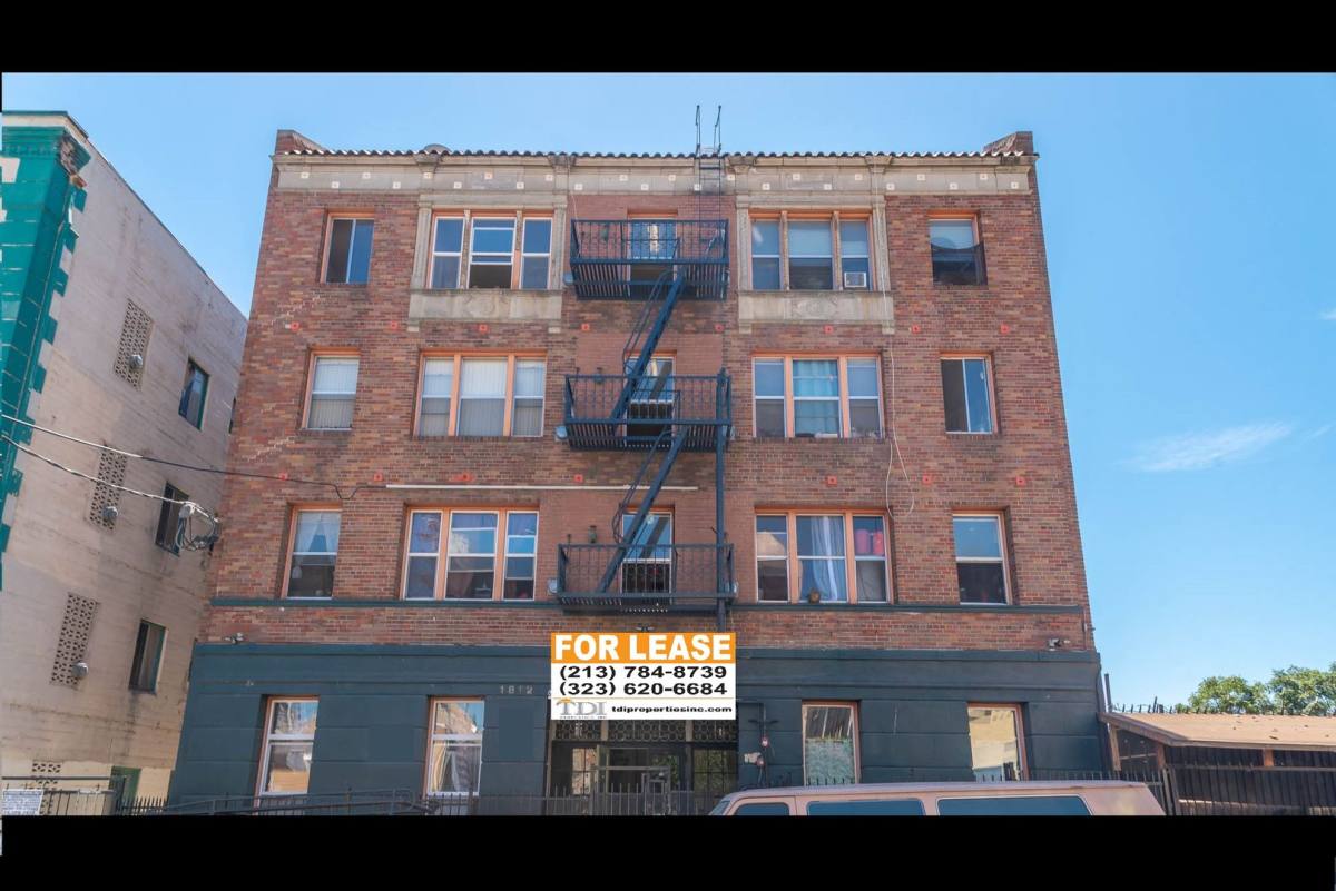 Apartment for rent at 1812 W 5th St, Los Angeles, CA 90057
