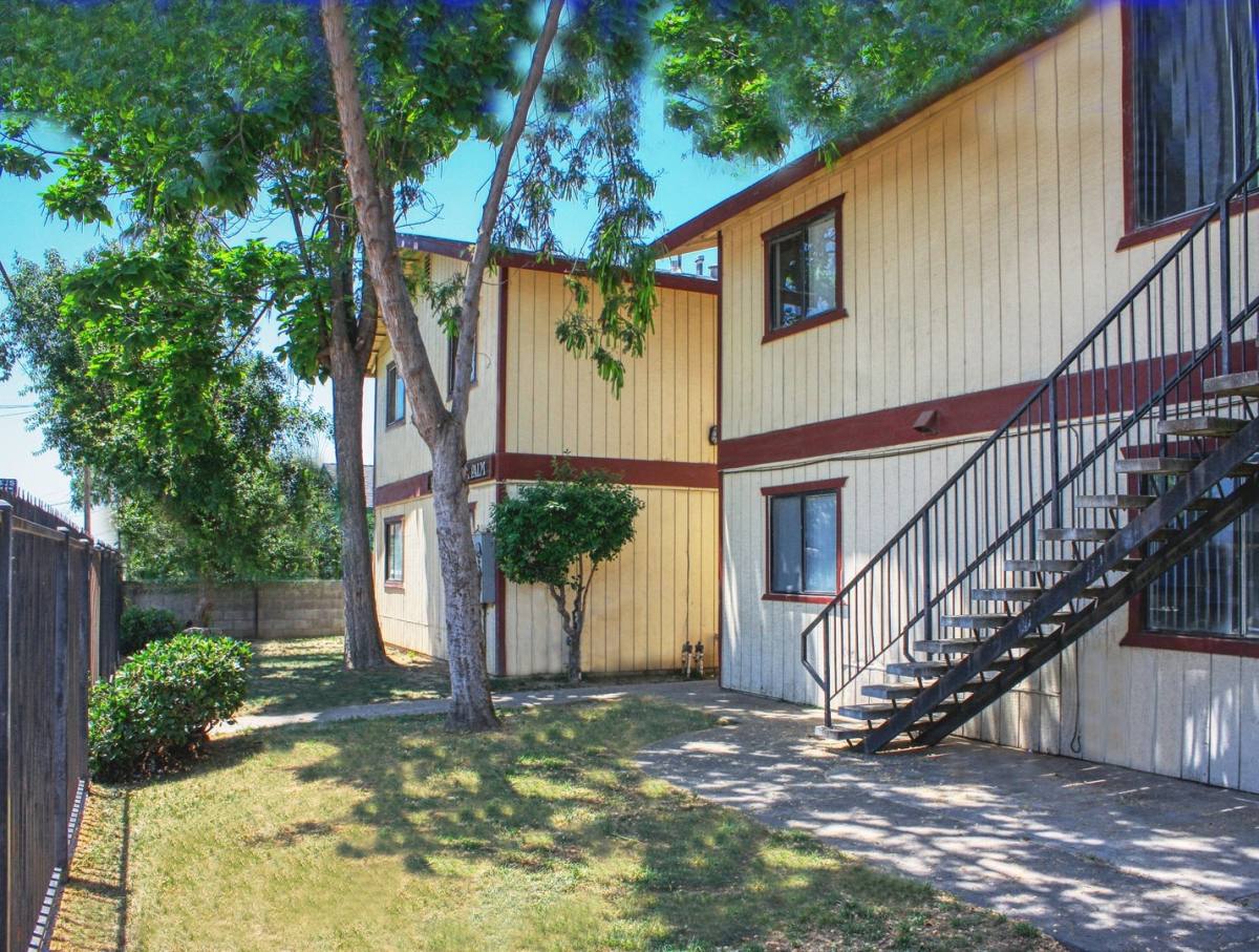 Apartment for rent at 1391 N Palm Ave, Fresno, CA 93728