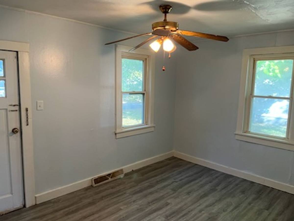 House for rent at 305 W Bower St, Oreana, IL 62554