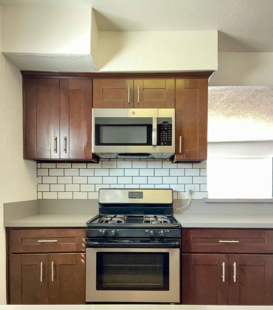 Apartment for rent at 104-147 E Leatrice Lane, Anaheim, CA 92802