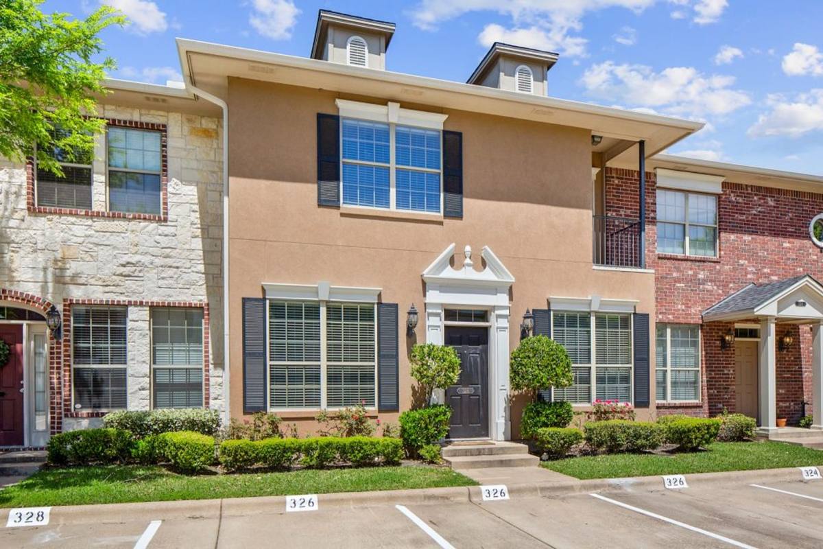 Condo for rent at 242 Forest, College Station, TX 77840