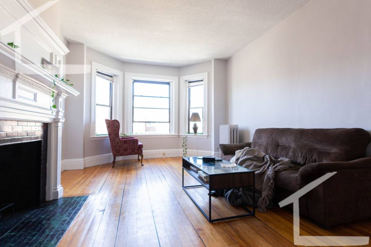 Apartment for rent at 16 Glenville Ave #4, Allston, MA 02134