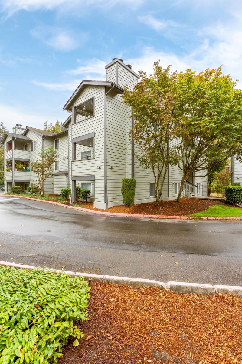 Apartment for rent at 804 100th St Court E, Tacoma, WA 98445