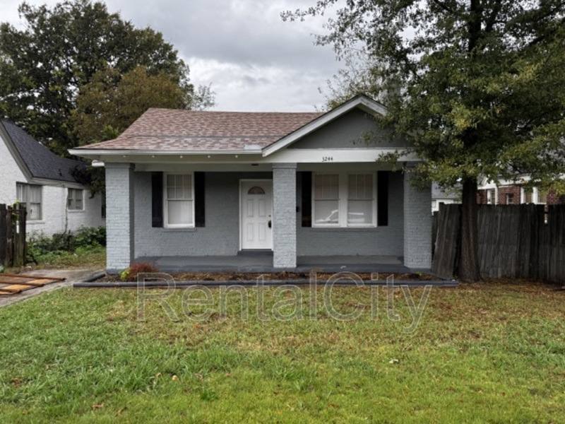 House for rent at 3244 Spottswood Ave, Memphis, TN 38111