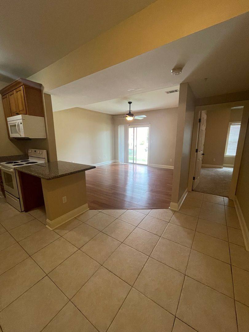 Apartment for rent at Suma Lake & Townhomes, 17701 Suma Lake Dr, Livingston, LA 70754
