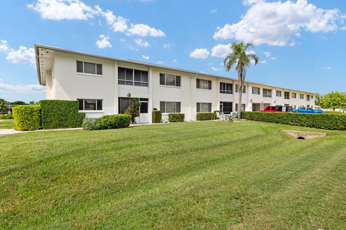 Condo for rent at 4802 Tudor Dr, Cape Coral, FL 33904