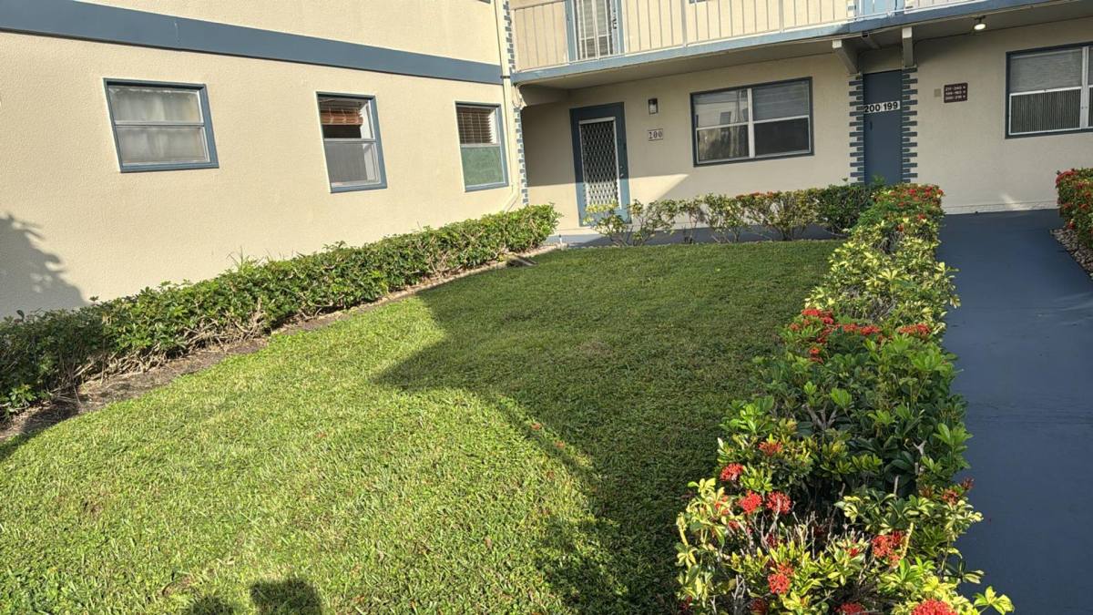 Apartment for rent at 201 Brittany E, Delray Beach, FL 33446