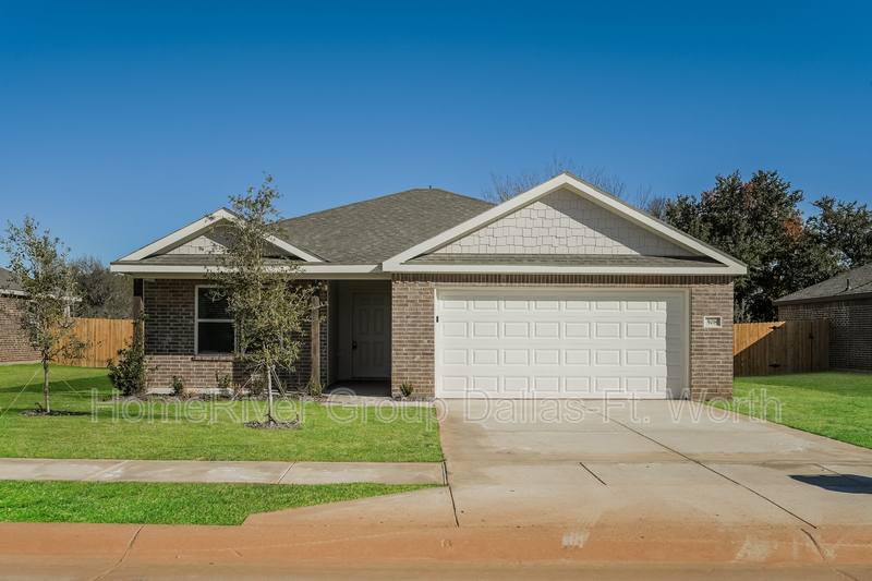 House for rent at 508 Jameson St, Springtown, TX 76082