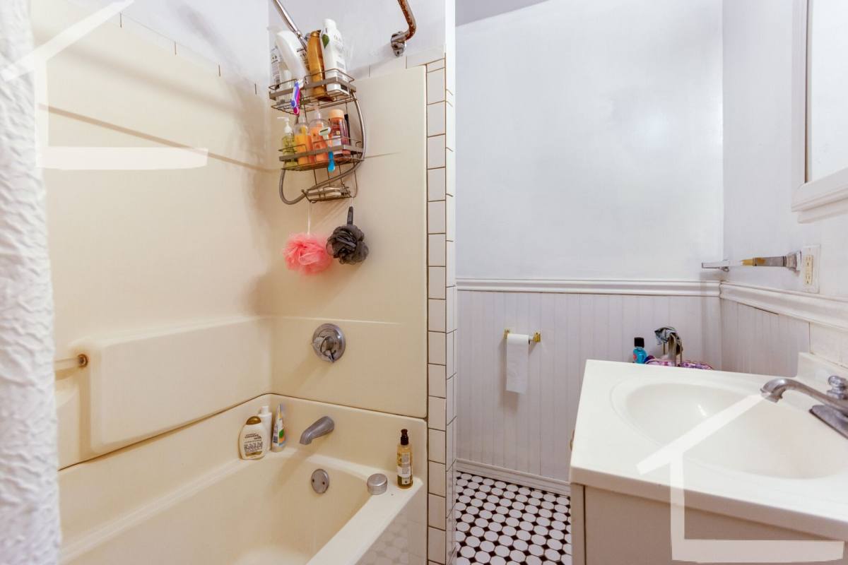 Apartment for rent at 78 Egmont St #4, Brookline, MA 02446