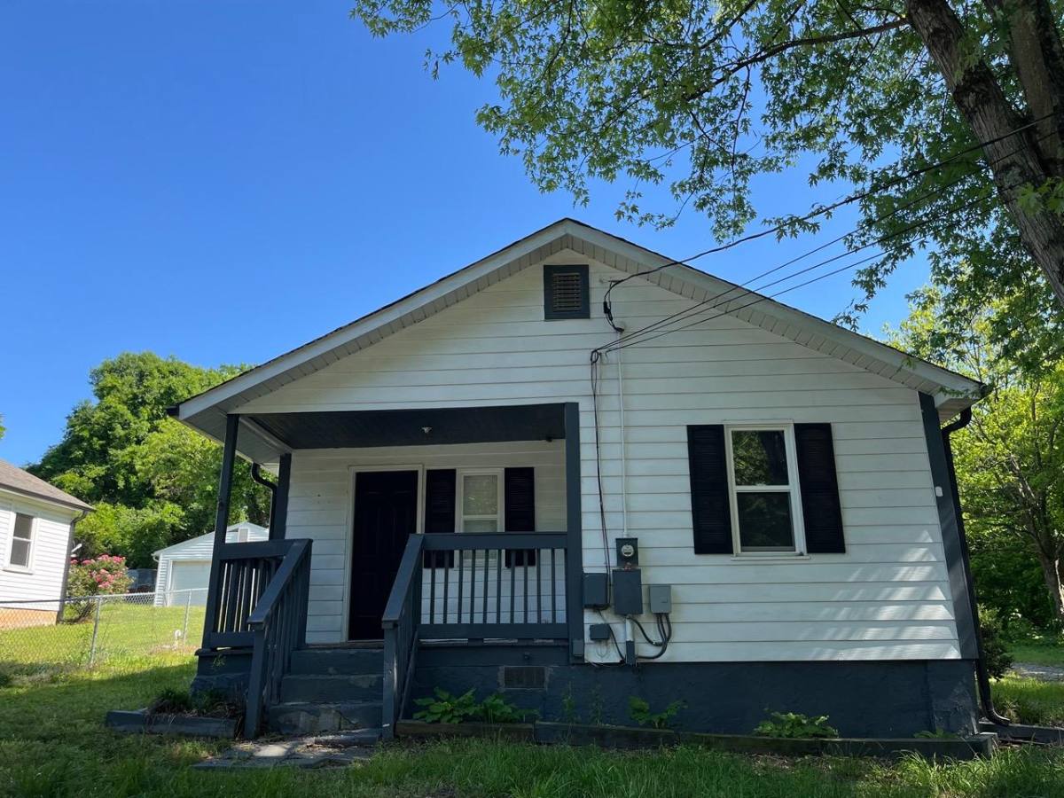 House for rent at 1417 Essex Ave #1, Gastonia, NC 28052