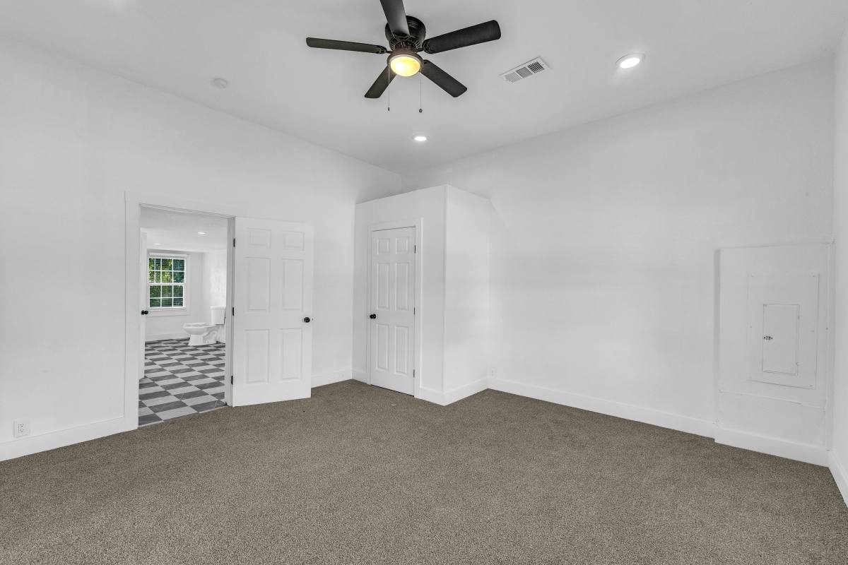 House for rent at 1905 Crockett St, Orange, TX 77630