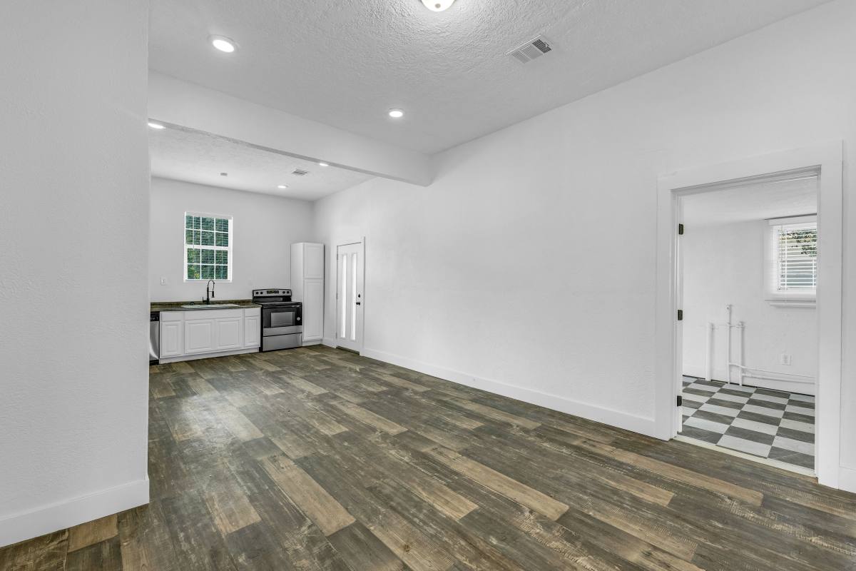 House for rent at 1905 Crockett St, Orange, TX 77630