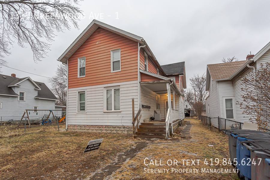 Apartment for rent at 1319 Greenwood Ave, Toledo, OH 43605