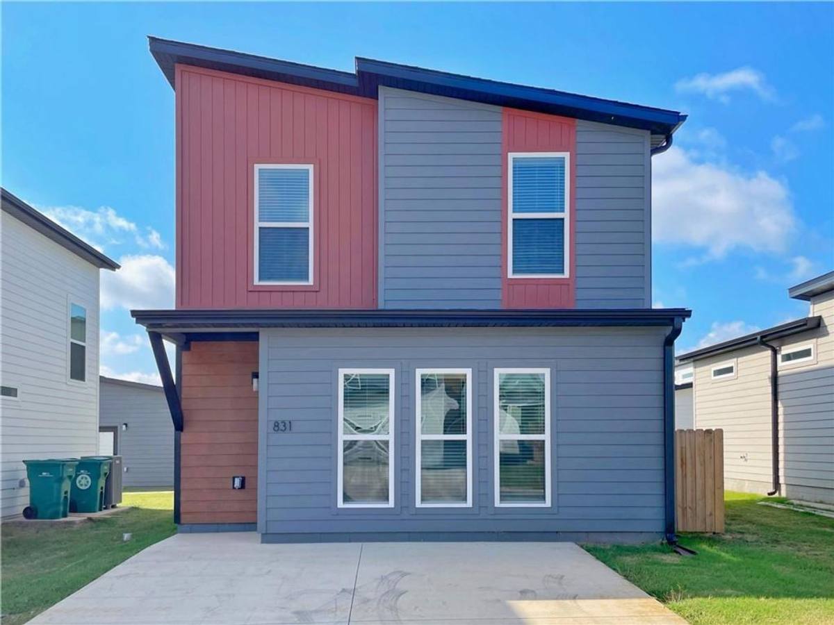 House for rent at 831 Ventnor Ave, Bentonville, AR 72712