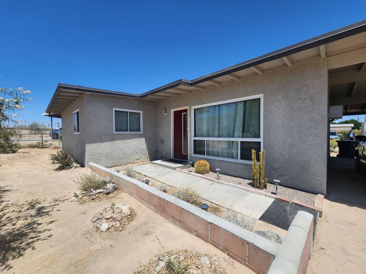 House for rent at 73922 Gorgonio Dr, Twentynine Palms, CA 92277