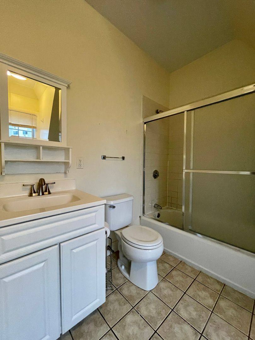 Apartment for rent at 186-1 Naples Rd #E01, Brookline, MA 02446
