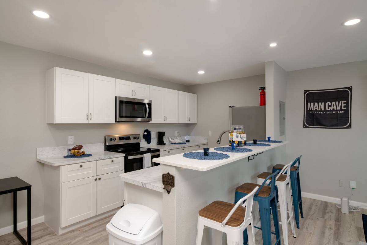 Apartment for rent at 1736 W Randol Mill Rd, Arlington, TX 76012