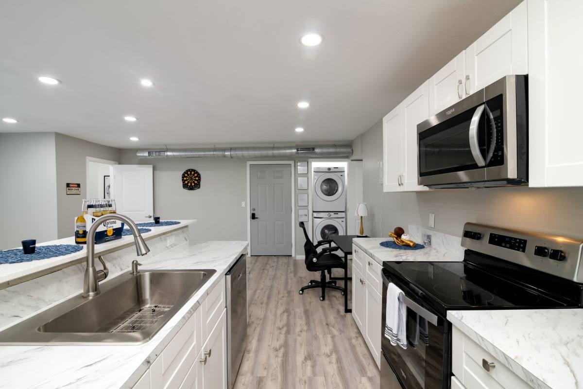 Apartment for rent at 1736 W Randol Mill Rd, Arlington, TX 76012