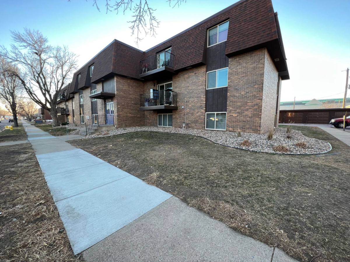 Apartment for rent at 3509-3601 S Willow Ave, Sioux Falls, SD 57105