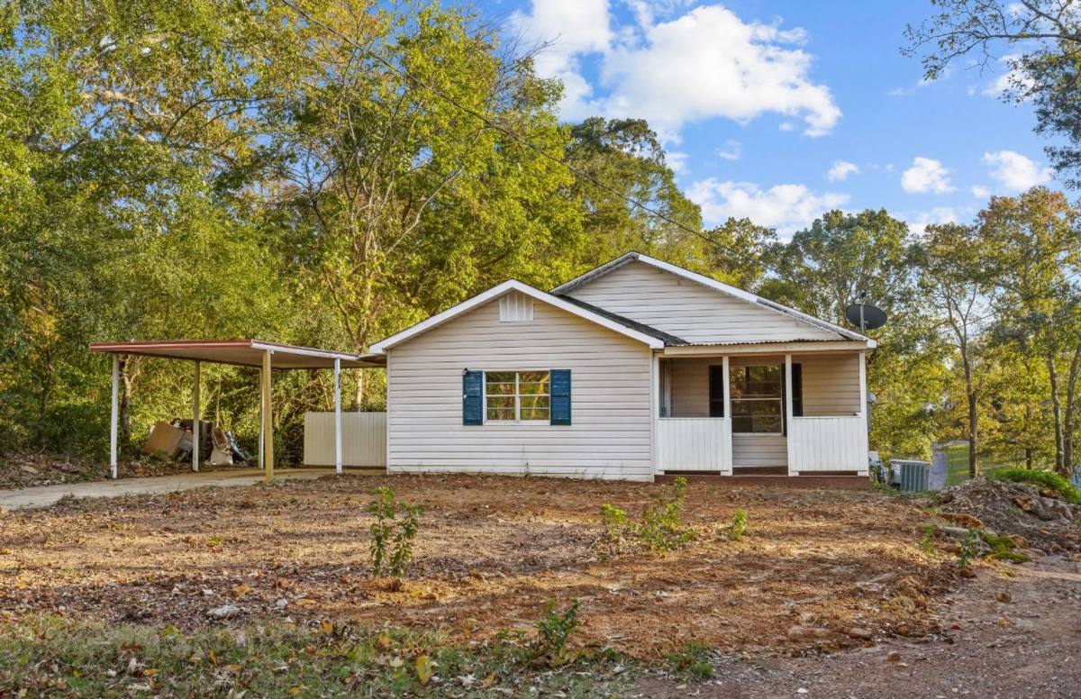 House for rent at 929 Heflin Ave E, Birmingham, AL 35214