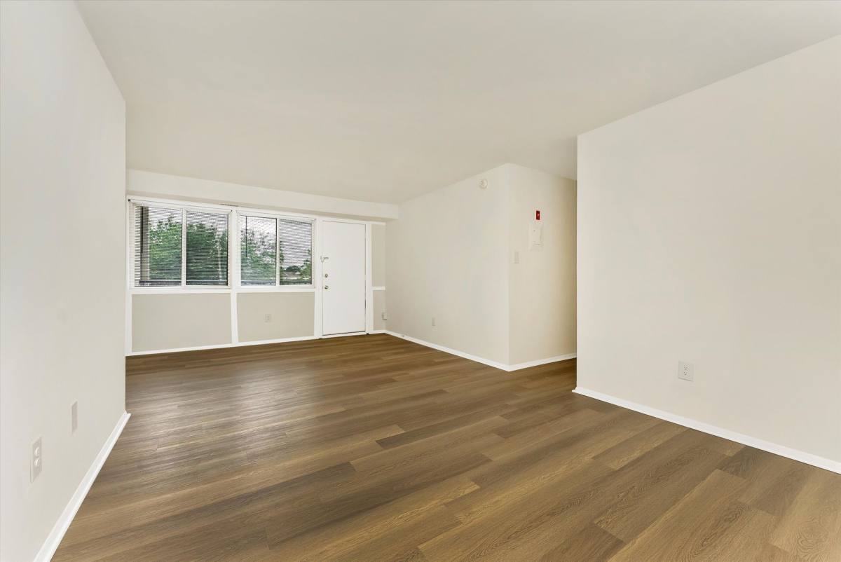 Apartment for rent at 55 Manor Dr, Hagerstown, MD 21740